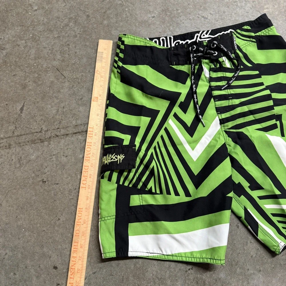 Maui and Sons Mens Board Shorts Size 32 Green Black Geometric Stripe Surf Trunks